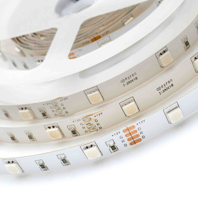 Светодиодная лента Apeyron 12В СТ 7,2Вт/м smd5050 30д/м IP20 5м RGB 38BL Светодиодная лента Apeyron 12В СТ 7,2Вт/м smd5050 30д/м IP20 5м RGB 38BL