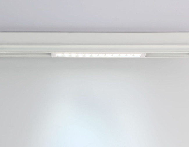 Трековый магнитный светильник Ambrella Light Magnetic 220V GL1301 Трековый магнитный светильник Ambrella Light Magnetic 220V GL1301