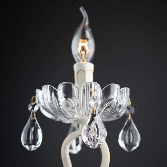 Настольная лампа Eurosvet 12205/1T белый Strotskis Настольная лампа Eurosvet 12205/1T белый Strotskis