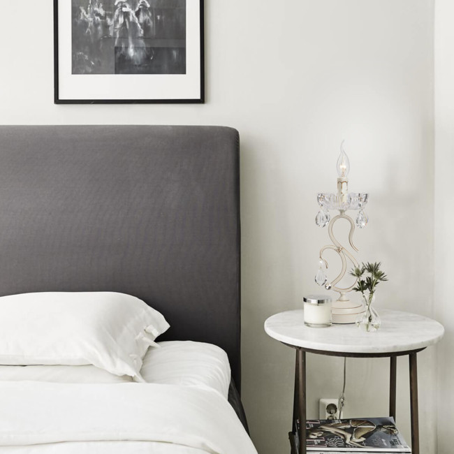 Настольная лампа Eurosvet 12205/1T белый Strotskis Настольная лампа Eurosvet 12205/1T белый Strotskis