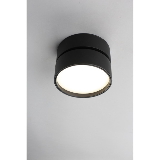 Потолочный светодиодный светильник Omnilux Lenno OML-101319-18 Потолочный светодиодный светильник Omnilux Lenno OML-101319-18