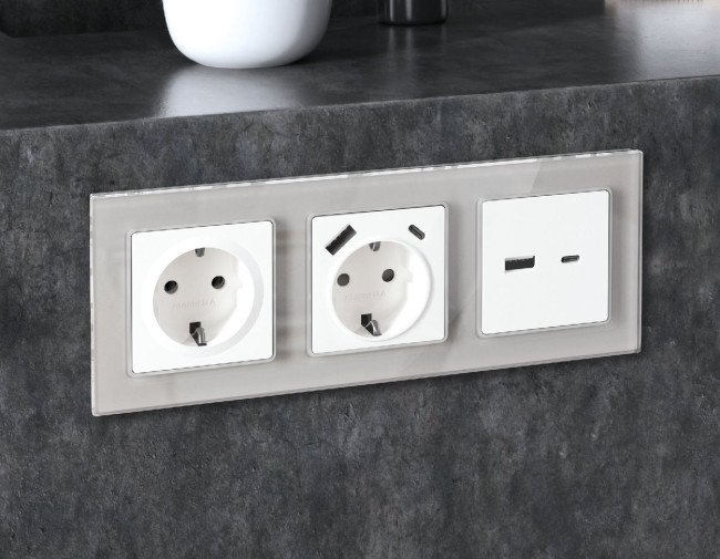 Рамка одноместная Ambrella Volt Platos AF330401 Рамка одноместная Ambrella Volt Platos AF330401