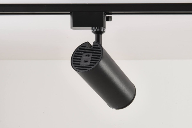 Трековый однофазный светильник Crystal Lux CLT 0.31 021 BK 3CCT ZOOM Трековый однофазный светильник Crystal Lux CLT 0.31 021 BK 3CCT ZOOM