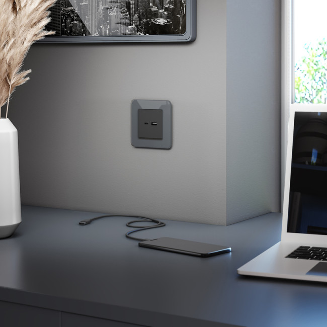 Рамка из стекла на 1 пост Werkel Elite графит 4690389180675 W0012440 Рамка из стекла на 1 пост Werkel Elite графит 4690389180675 W0012440