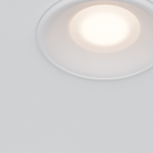 Встраиваемый светильник Maytoni Spark DL096-GU10-W Встраиваемый светильник Maytoni Spark DL096-GU10-W