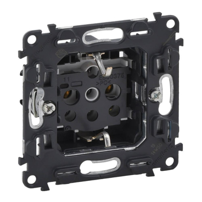 Розетка Legrand Valena Мех In Matic 16A 250V с/з винтовой зажим 753025 Розетка Legrand Valena Мех In Matic 16A 250V с/з винтовой зажим 753025