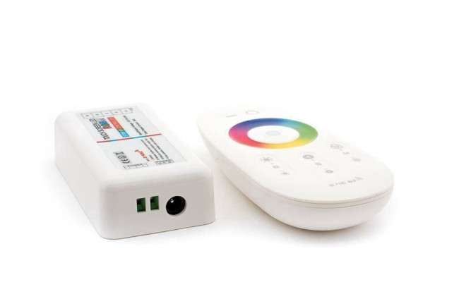 Контроллер для ленты SWG RF-RGBW-S-24A 000296 Контроллер для ленты SWG RF-RGBW-S-24A 000296