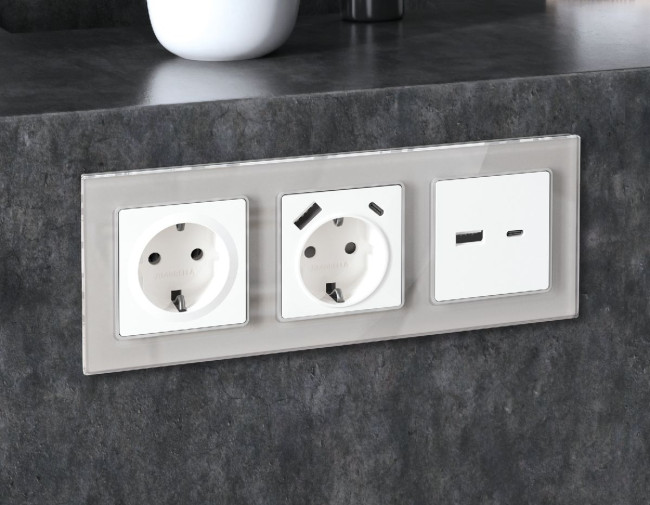 Рамка пятиместная Ambrella Volt Platos AF330405 Рамка пятиместная Ambrella Volt Platos AF330405