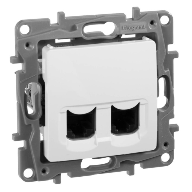 Розетка компьютерная 2хRJ45 Legrand Etika 5 кат UTP белая 672255 Розетка компьютерная 2хRJ45 Legrand Etika 5 кат UTP белая 672255