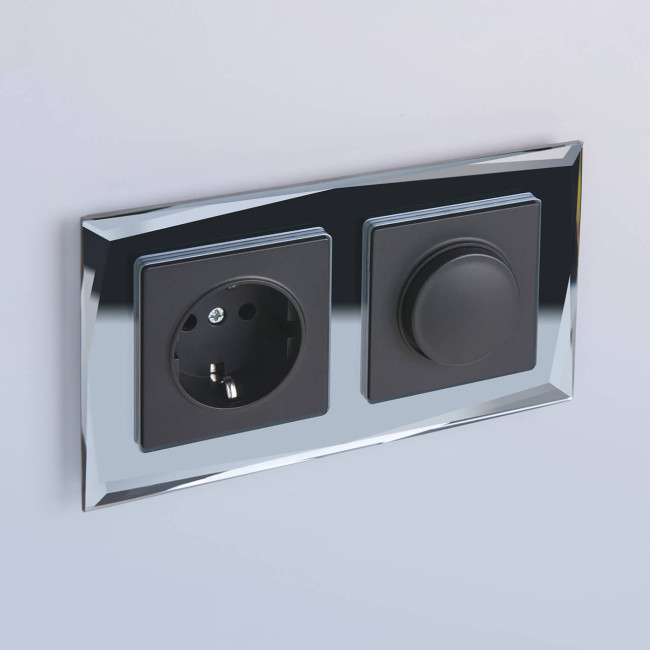 Рамка на 2 поста Werkel Diamant черный W0021208 4690389158810 Рамка на 2 поста Werkel Diamant черный W0021208 4690389158810