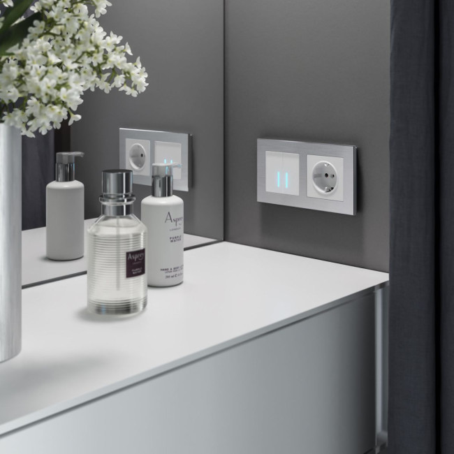 Сенсорный выключатель двухклавишный с подсветкой Werkel 4690389179556 W4520001 Сенсорный выключатель двухклавишный с подсветкой Werkel 4690389179556 W4520001