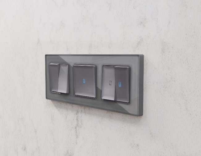 Рамка трехместная Ambrella Volt Platos AF330503 Рамка трехместная Ambrella Volt Platos AF330503