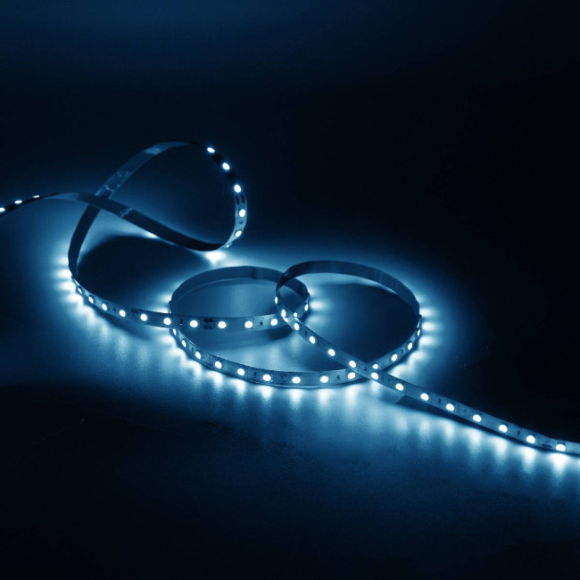 Светодиодная лента Gauss 4,8W/m 60LED/m 2835SMD холодный белый 5M 312000305 Светодиодная лента Gauss 4,8W/m 60LED/m 2835SMD холодный белый 5M 312000305