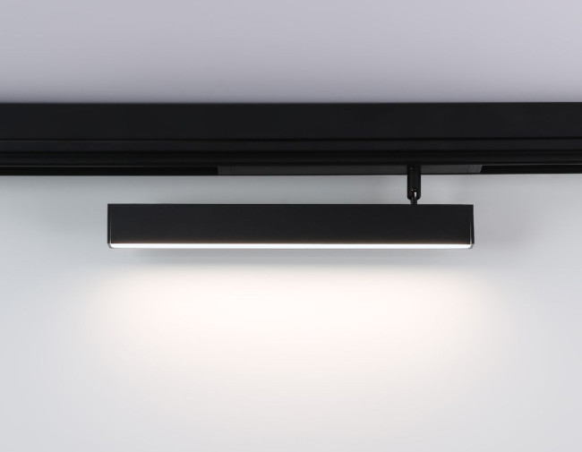 Трековый магнитный светильник Ambrella Light Magnetic 220V GL1332 Трековый магнитный светильник Ambrella Light Magnetic 220V GL1332