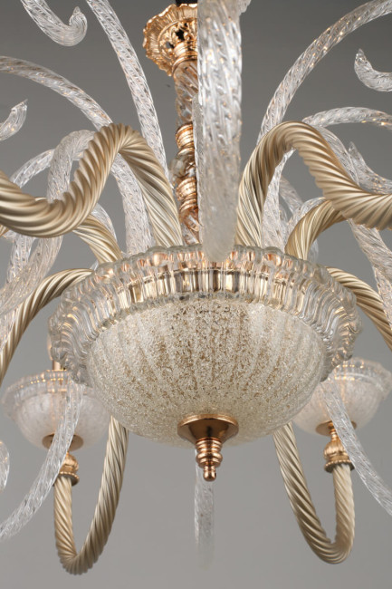 Подвесная люстра Omnilux OML-88303-08