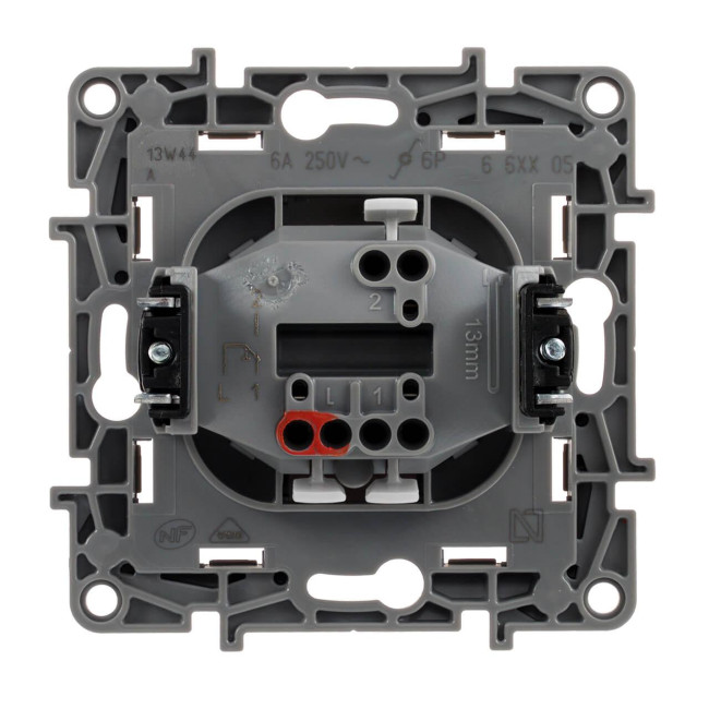 Выключатель кнопочный одноклавишный Legrand Etika 6A 250V антрацит 672614 Выключатель кнопочный одноклавишный Legrand Etika 6A 250V антрацит 672614