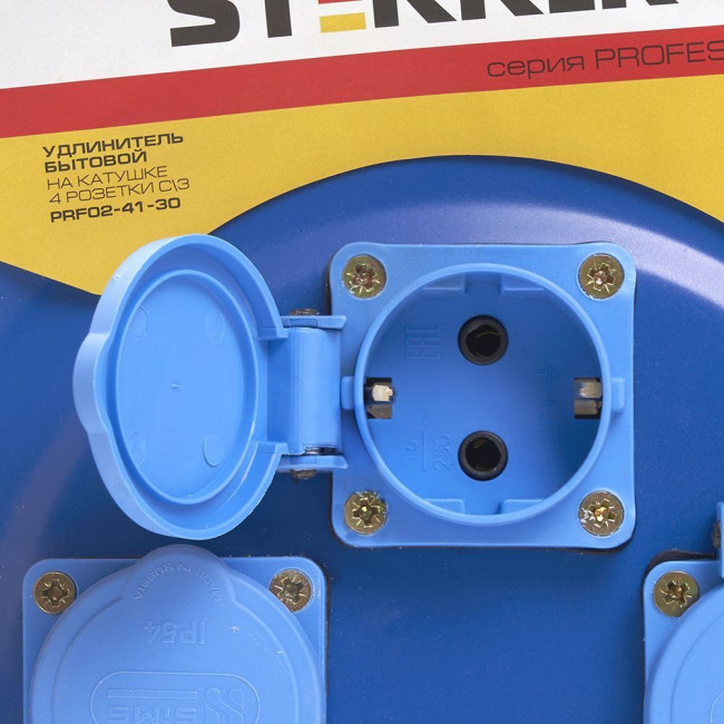 Удлинитель на металлической катушке 4-местный Stekker PRF02-41-30 30м 39296 Удлинитель на металлической катушке 4-местный Stekker PRF02-41-30 30м 39296