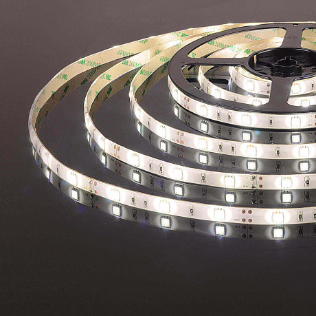 Светодиодная влагозащищенная лента Elektrostandard 7,2W/m 30LED/m 5050SMD дневной белый 5M 4690389154904 a050584 Светодиодная влагозащищенная лента Elektrostandard 7,2W/m 30LED/m 5050SMD дневной белый 5M 4690389154904 a050584