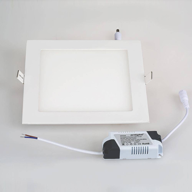 Встраиваемый светодиодный светильник Arlight DL-192x192M-18W Day White 021916 Встраиваемый светодиодный светильник Arlight DL-192x192M-18W Day White 021916