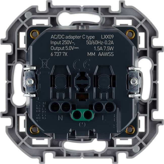 Розетка с/з с USB тип C со шторками Legrand Inspiria 673773 Розетка с/з с USB тип C со шторками Legrand Inspiria 673773