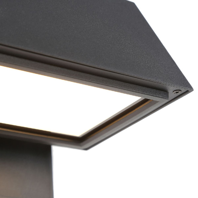 Уличный настенный светильник Favourite Trapezium 4300-1W Уличный настенный светильник Favourite Trapezium 4300-1W