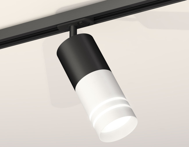 Комплект трекового светильника Ambrella Light Track System XT7401111 (A2537, C7422, A2011, C7401, N7141)