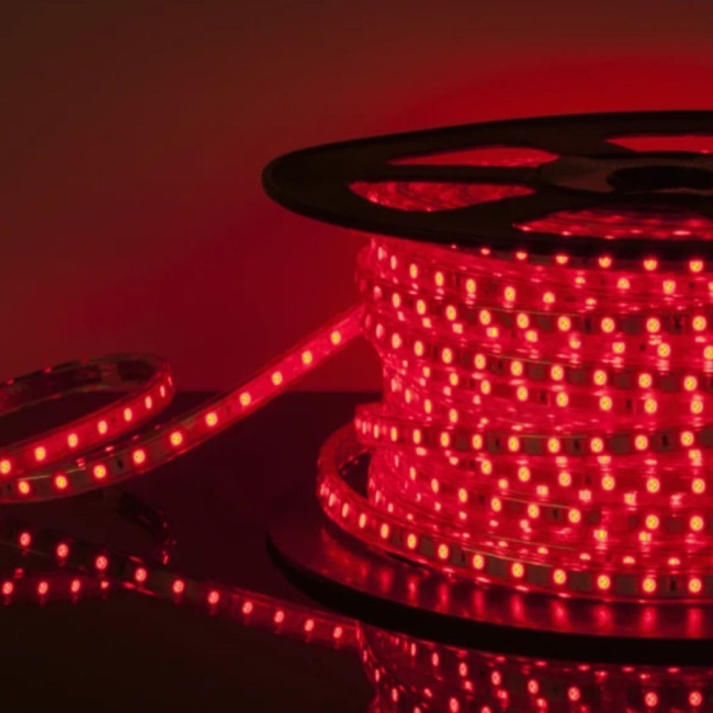 Светодиодная лента Эра 220В 5050 7,2Вт/м RGB 20м IP67 LS5050-7,2-30-220-RGB-IP67-20m Б0043096