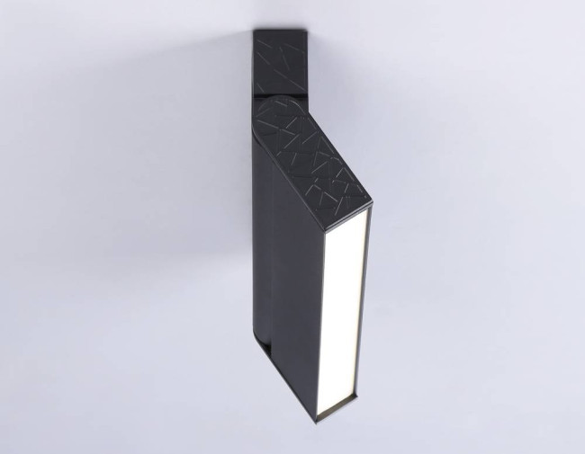 Настенно-потолочный светильник Ambrella Light Move TA1821 Настенно-потолочный светильник Ambrella Light Move TA1821