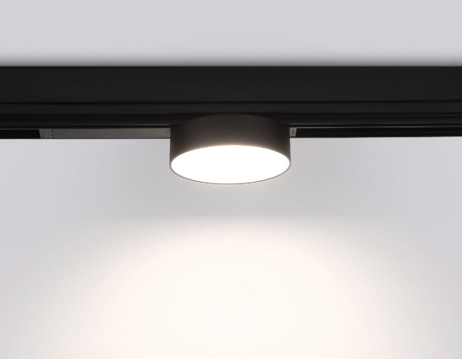 Трековый магнитный светильник Ambrella Light Magnetic 220V GL1381 Трековый магнитный светильник Ambrella Light Magnetic 220V GL1381