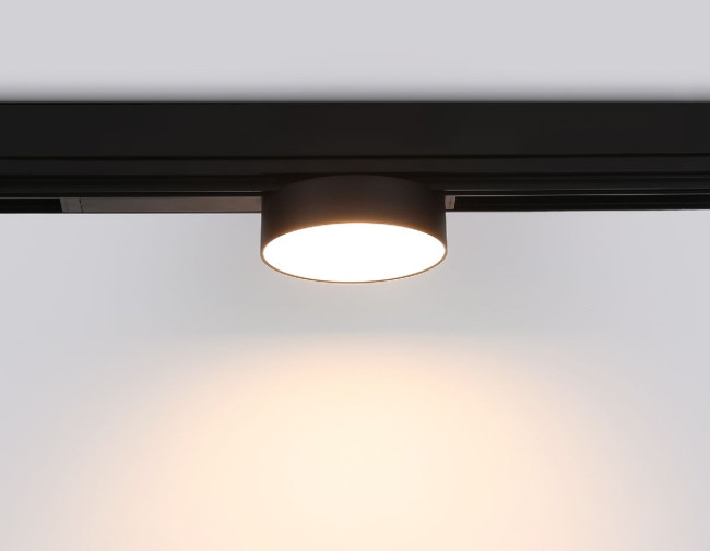 Трековый магнитный светильник Ambrella Light Magnetic 220V GL1381 Трековый магнитный светильник Ambrella Light Magnetic 220V GL1381