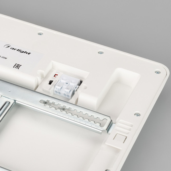 Встраиваемый светильник Arlight CL-Fiokk-S300x300-25W Day4000-Mix 034472 Встраиваемый светильник Arlight CL-Fiokk-S300x300-25W Day4000-Mix 034472