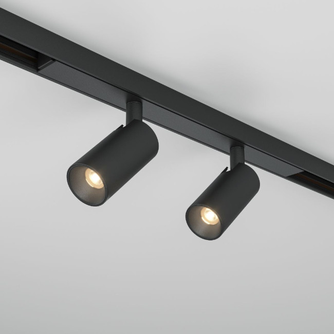 Трековый магнитный светильник Maytoni Focus Duo TR176-1-2X3WTW-M-B Трековый магнитный светильник Maytoni Focus Duo TR176-1-2X3WTW-M-B