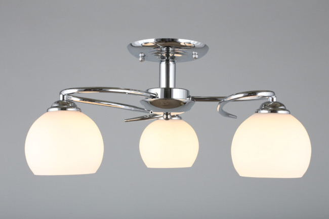 Потолочная люстра Omnilux Casoria OML-25107-03 Потолочная люстра Omnilux Casoria OML-25107-03