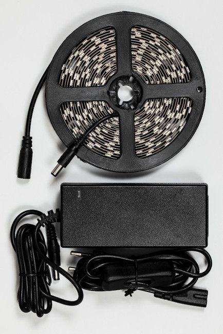 Светодиодная лента Feron LS606 27720 Светодиодная лента Feron LS606 27720