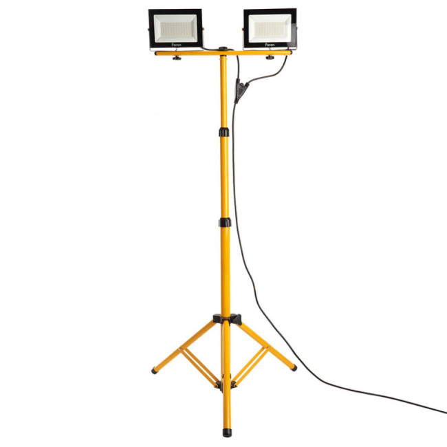 Светодиодный прожектор Feron LL502 на штативе 60W 29567 Светодиодный прожектор Feron LL502 на штативе 60W 29567