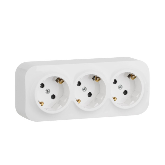 Розеточный блок двойной с/з со шторками Legrand Quteo 782238 Розеточный блок двойной с/з со шторками Legrand Quteo 782238
