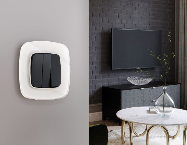 Лицевая панель для выключателя трехклавишного Ambrella Volt Omega OP8050