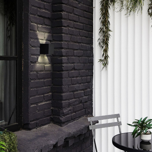 Уличный настенный светильник Uniel ULU-S55B-2x3W/3000K+4000K+6000K IP65 BLACK UL-00010853