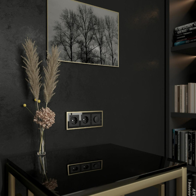 Рамка на 3 поста Werkel Baguette черный-латунь 4690389185809 W0032852 a060241