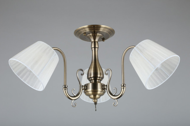 Потолочная люстра Omnilux Leonessa OML-29117-03 Потолочная люстра Omnilux Leonessa OML-29117-03