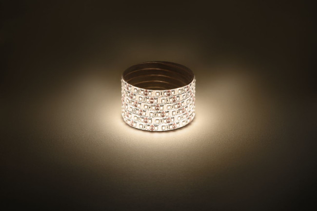 Светодиодная лента Эра 12В 2835 9,6Вт/м 3000K 5м IP65 LS2835 120LED-IP65-WW-eco-5m Б0035600 Светодиодная лента Эра 12В 2835 9,6Вт/м 3000K 5м IP65 LS2835 120LED-IP65-WW-eco-5m Б0035600