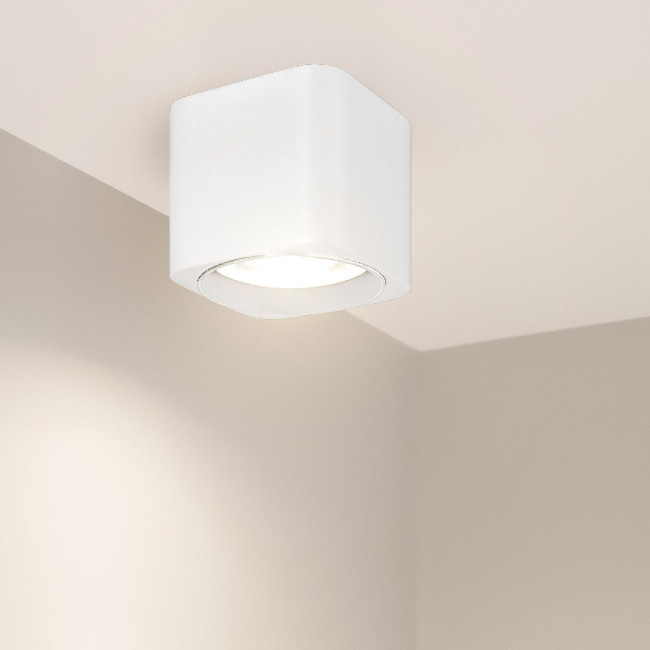 Накладной светильник Arlight SP-DICE-S78x78-10W Warm3000 (WH, 24 deg, 230V) 046633 Накладной светильник Arlight SP-DICE-S78x78-10W Warm3000 (WH, 24 deg, 230V) 046633