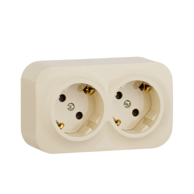 Розеточный блок двойной с/з со шторками Legrand Quteo 782267 Розеточный блок двойной с/з со шторками Legrand Quteo 782267