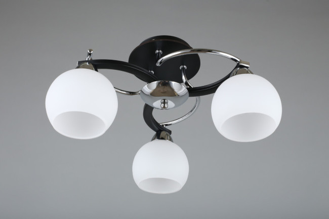 Потолочная люстра Omnilux Caldiero OML-25407-03 Потолочная люстра Omnilux Caldiero OML-25407-03