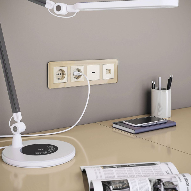 Рамка Werkel Elite на 4 поста айвори W0042443 4690389180811 Рамка Werkel Elite на 4 поста айвори W0042443 4690389180811