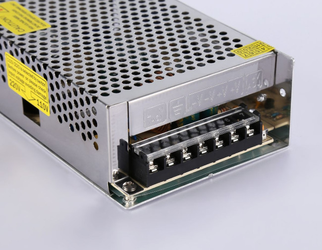 Блок питания Ambrella Light LED Driver 24V 200Вт AC90-260 8.3A IP20 GS9607 Блок питания Ambrella Light LED Driver 24V 200Вт AC90-260 8.3A IP20 GS9607