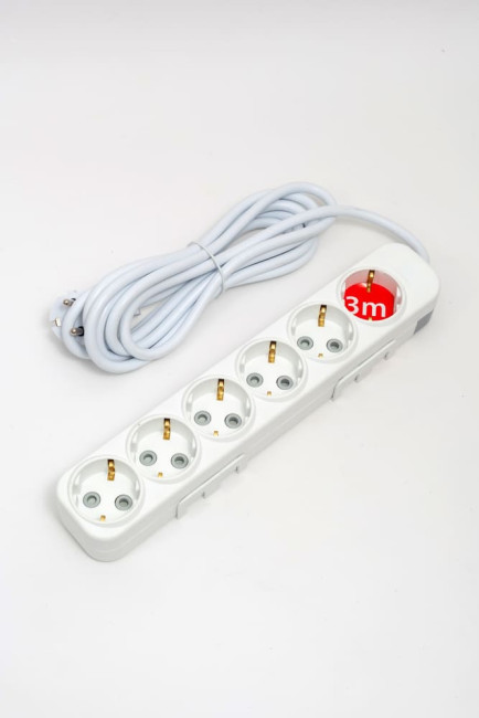 Удлинитель с/з 6вх с защитными шторками ELBI Myra 527-010203-621 Удлинитель с/з 6вх с защитными шторками ELBI Myra 527-010203-621