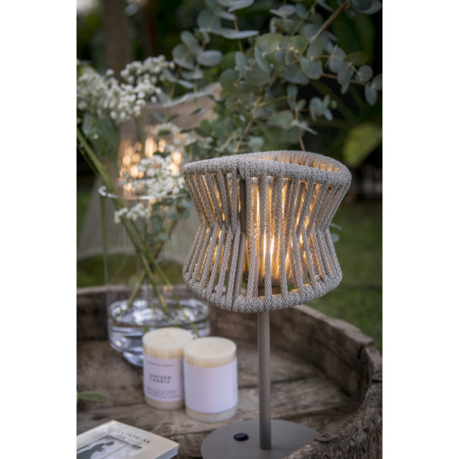 Лампа светодиодная филаментная Voltega E14 9W 2800K свеча прозрачная VG10-C35E14warm9W-F 7134