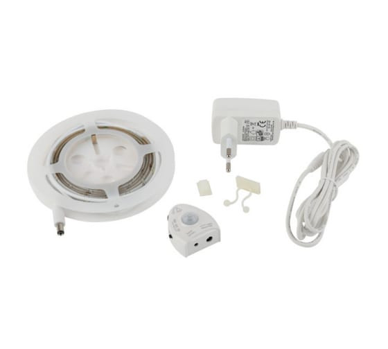 Светодиодная лента ЭРА 4,8W/m 30LED/m 2835SMD теплый белый 1,2M 2835move-4,8-30-12-2700-1,2m Б0043072