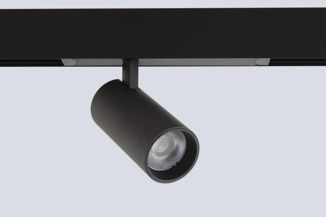 Трековый светильник Crystal Lux Space 220 CLT 0.35 003 18W BL 4000K Трековый светильник Crystal Lux Space 220 CLT 0.35 003 18W BL 4000K